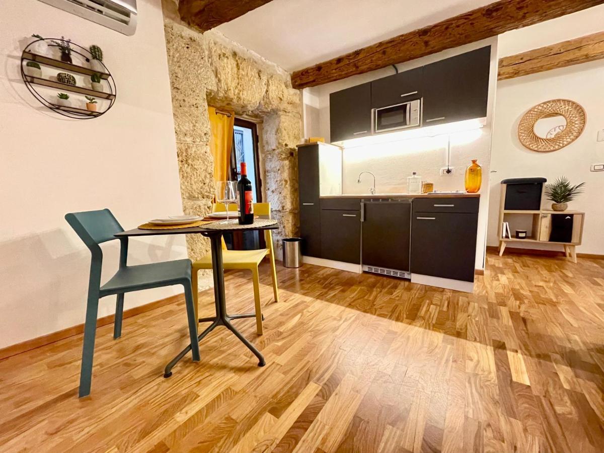 Corrieri Little Apartment Palermo Exteriör bild